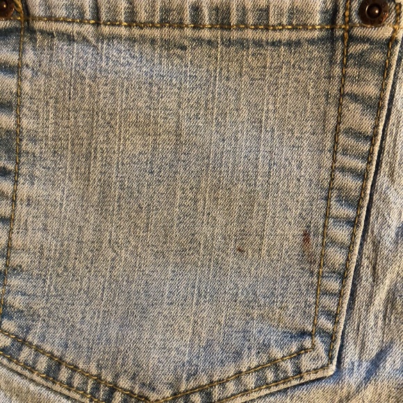 Levi Strauss Jean Shorts - Picture 10 of 10